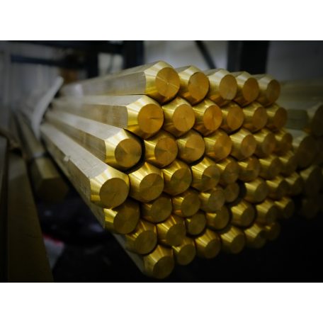 Sárgaréz 10 mm hatszögrúd